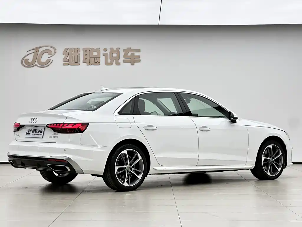 Audi A4L 2021 — фото 5