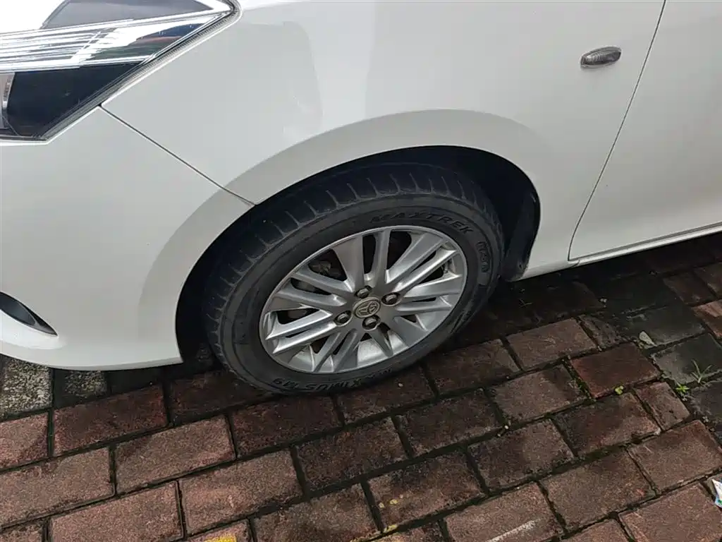 Toyota Vios 2015 — фото 23