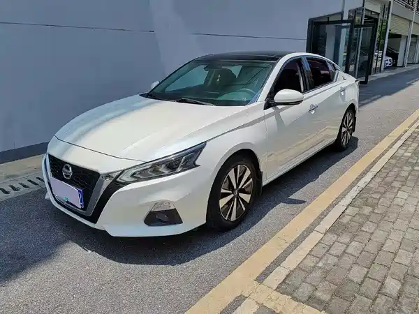 Nissan Teana 2022