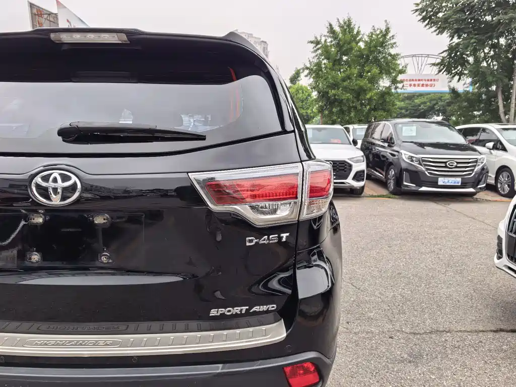 Toyota Highlander 2015
