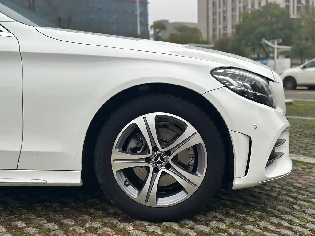 Mercedes-Benz C-Class 2020 — фото 20