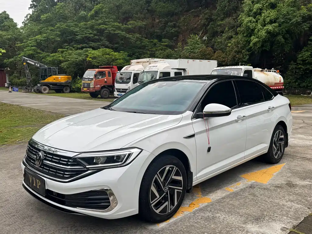 Volkswagen Sagitar 2024