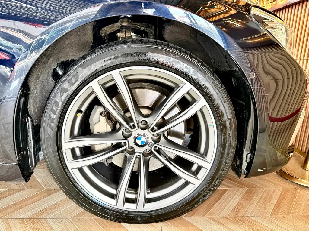 BMW 7 Series 2018 — фото 18