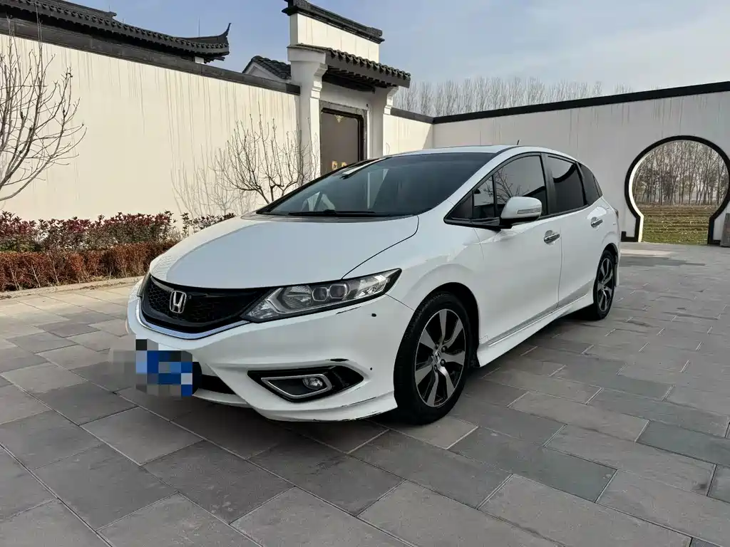 Honda Jade 2015 — фото 1