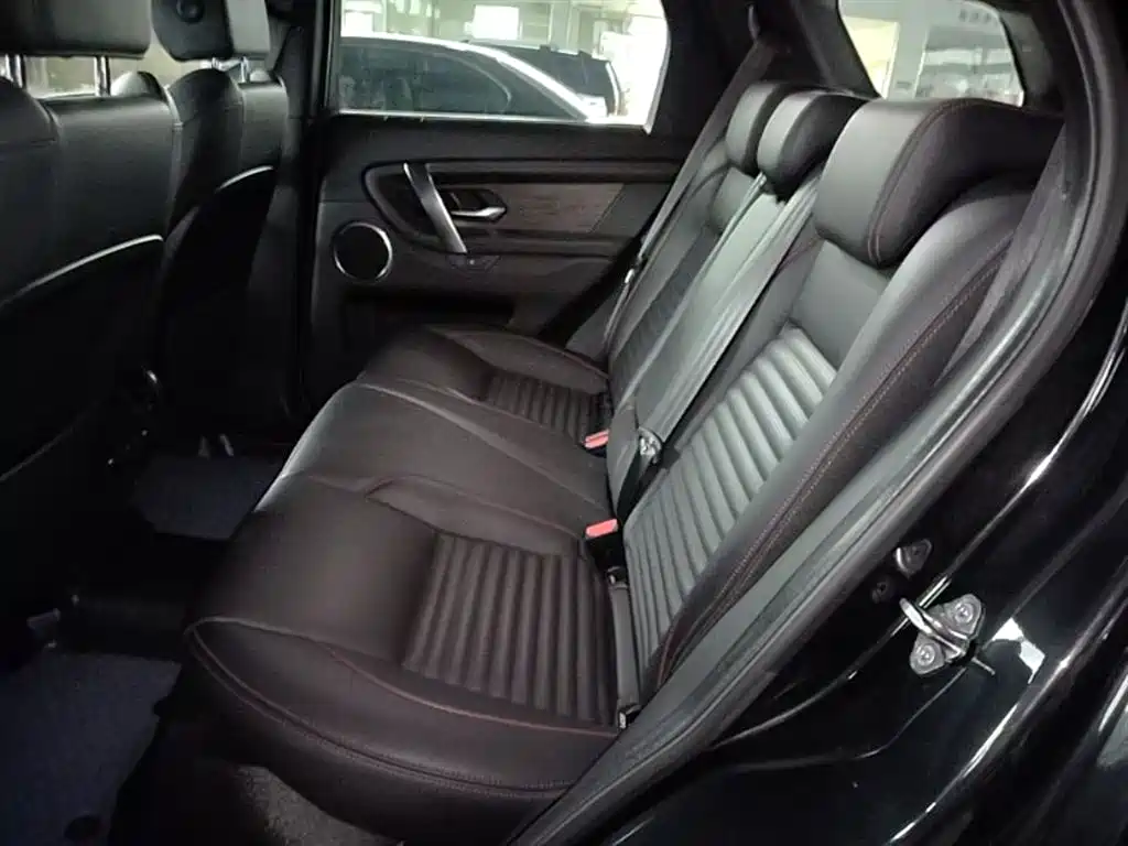 Land Rover Discovery Sport 2020 — фото 17