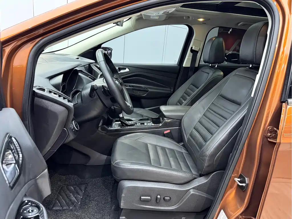 Ford Kuga 2017 — фото 17