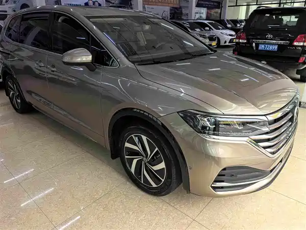 Volkswagen Viloran 2023