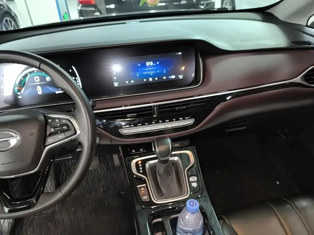 GAC Trumpchi M6 2023 — фото 10