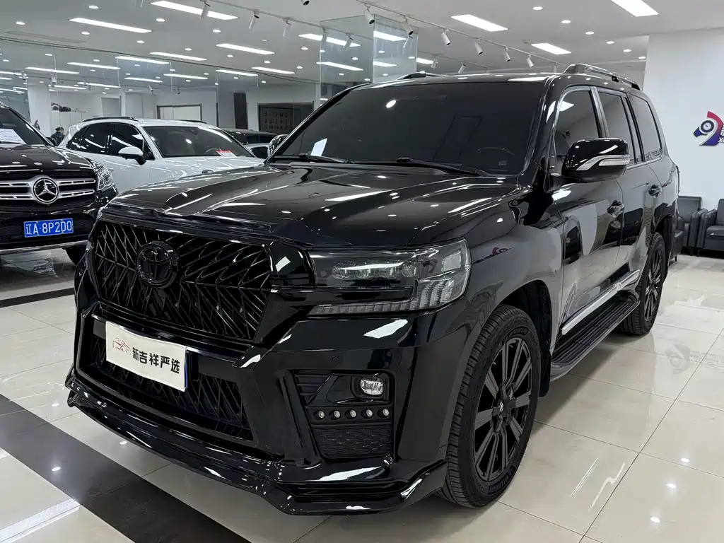 Toyota Land Cruiser 2018 — фото 3