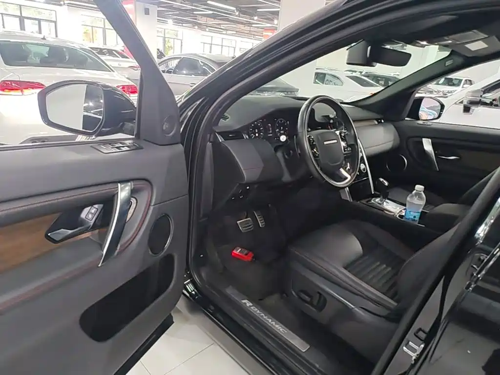 Land Rover Discovery Sport 2020 — фото 16