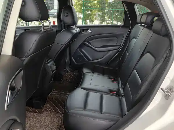 Mercedes-Benz B-Class 2013