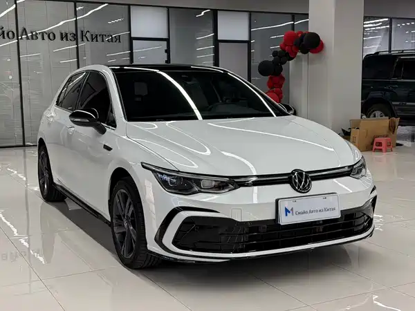 Volkswagen Golf 2021