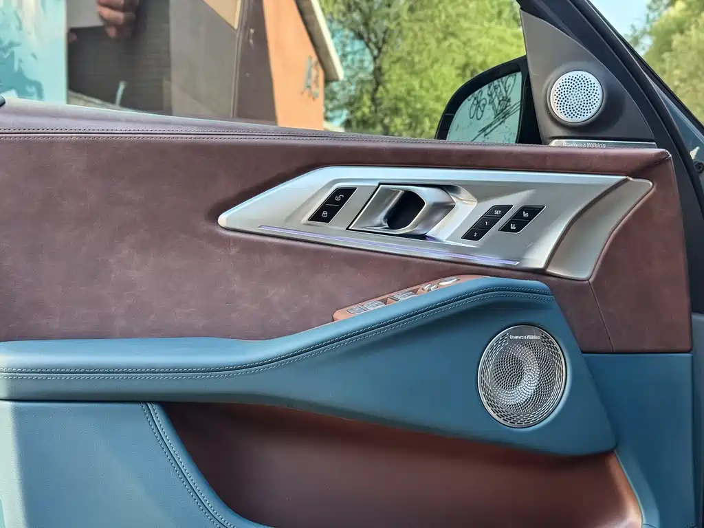 BMW XM 2024