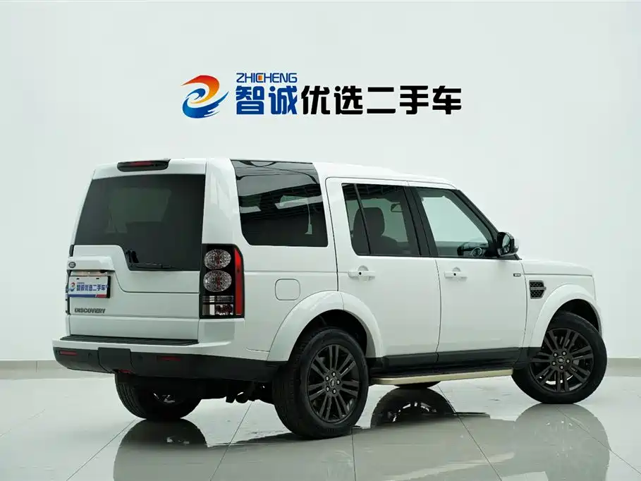 Land Rover Discovery 2016 — фото 31