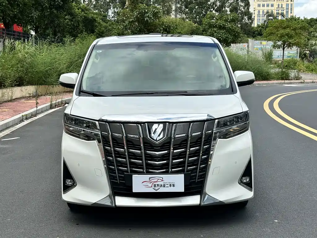Toyota Alphard 2018 — фото 2