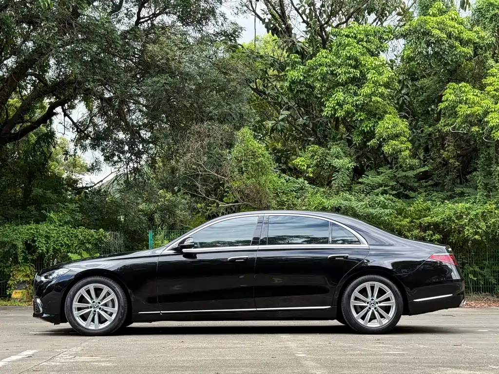 Mercedes-Benz S-Class 2023 — фото 13