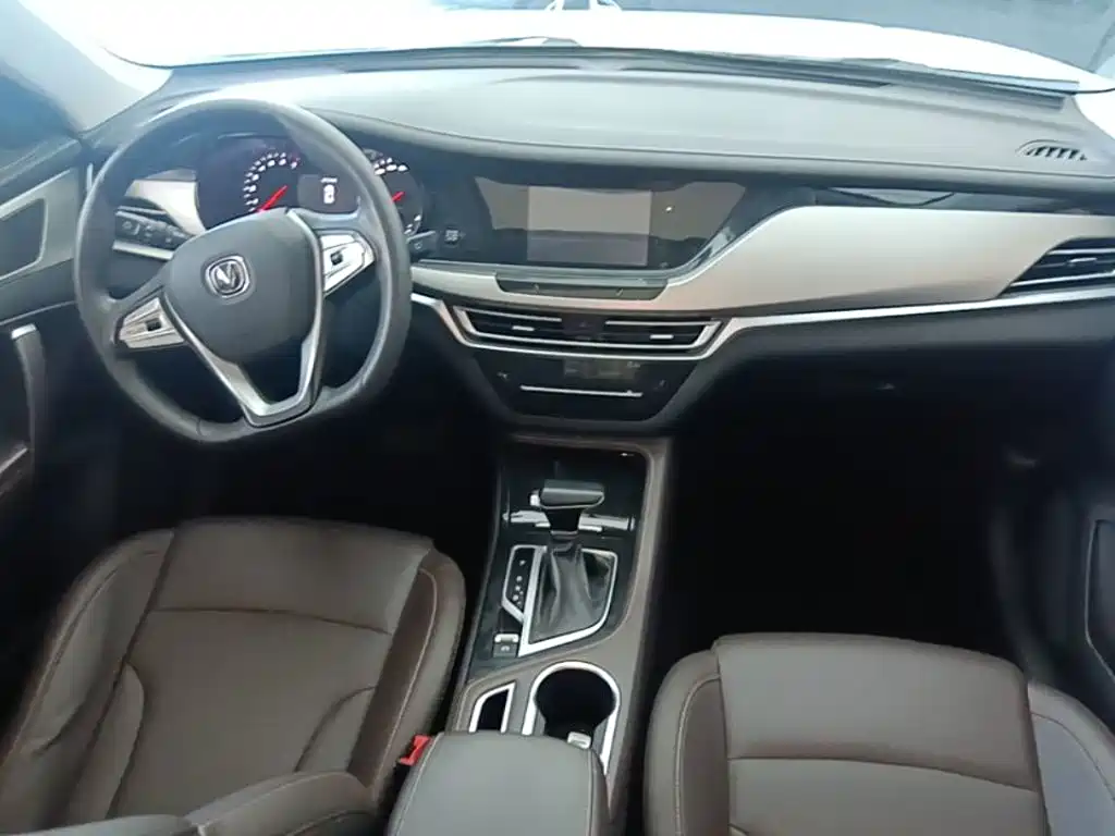 Changan CS35PLUS 2020 — фото 10