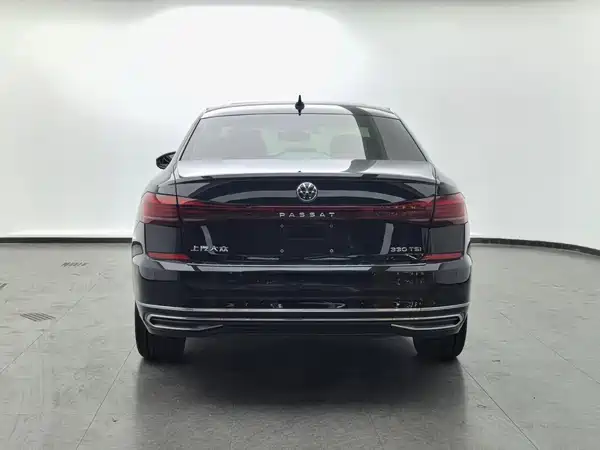 Volkswagen Passat 2022