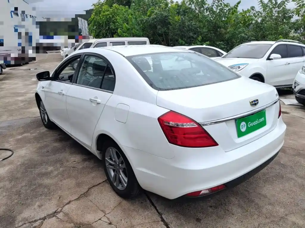 Geely Emgrand 2017
