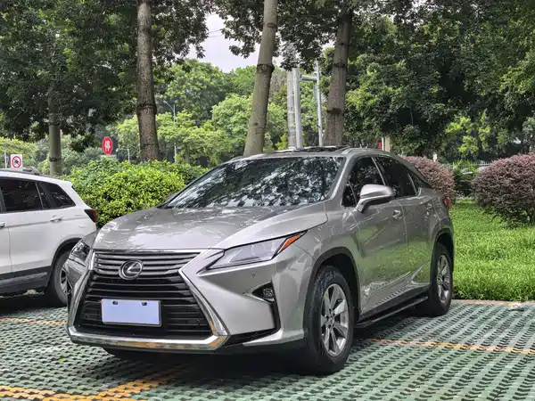 Lexus RX 2019
