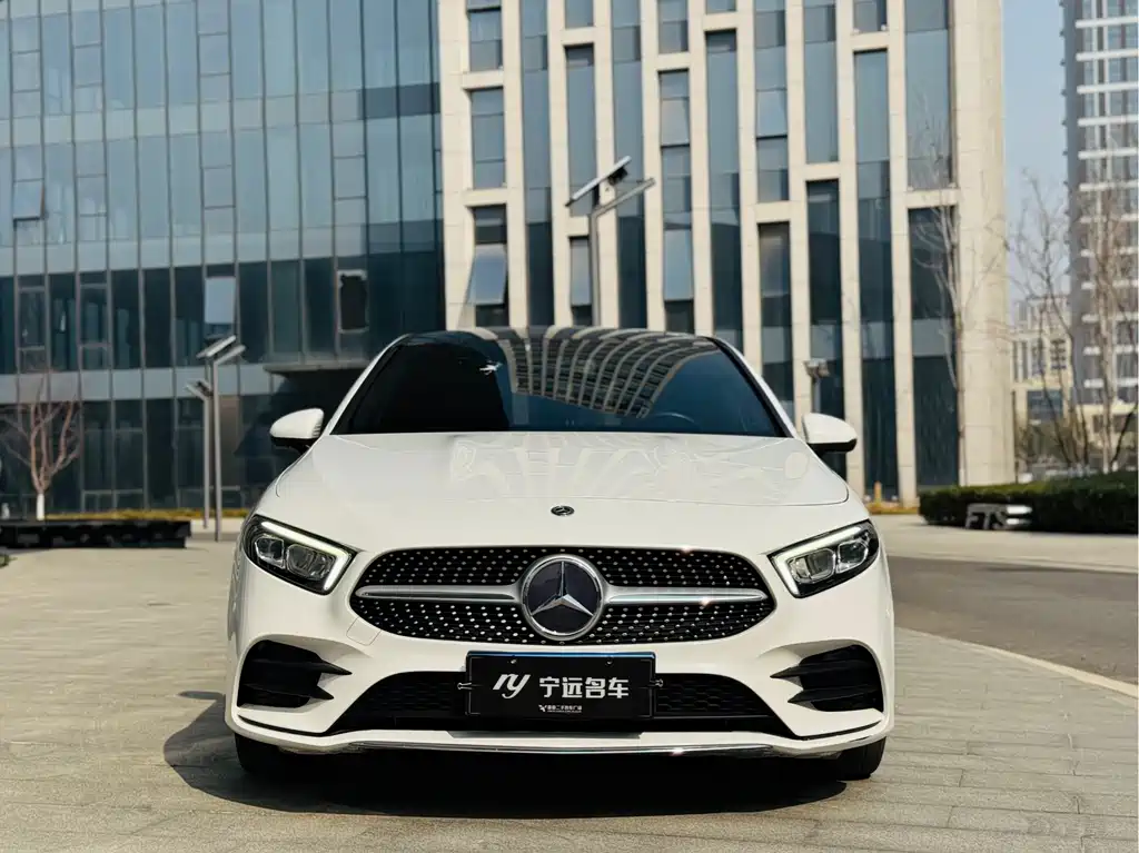 Mercedes-Benz A-Class 2019 — фото 2