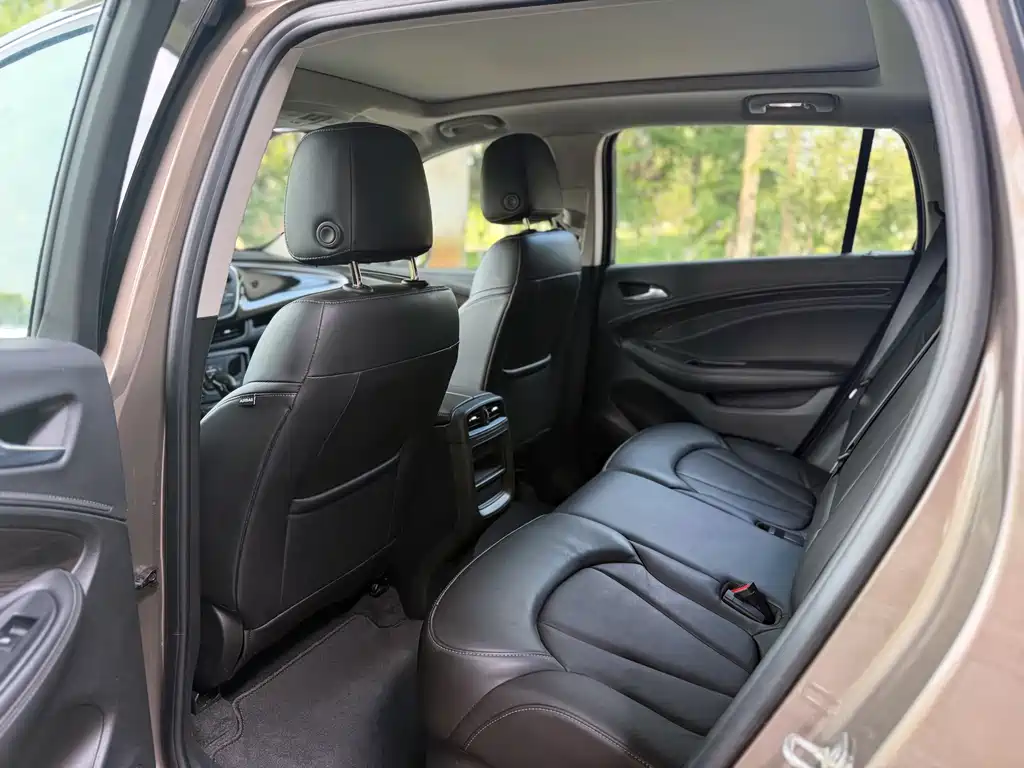 Buick Envision Plus 2019 — фото 12