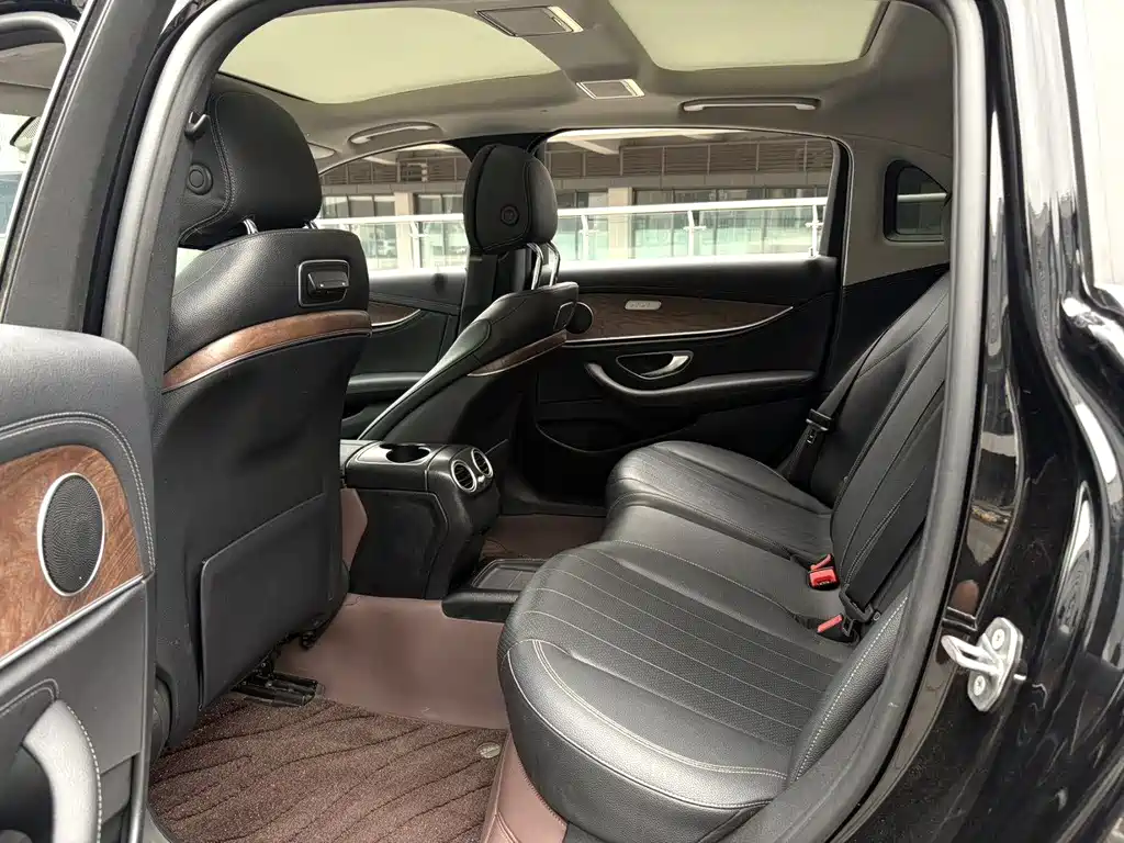 Mercedes-Benz E-Class 2020
