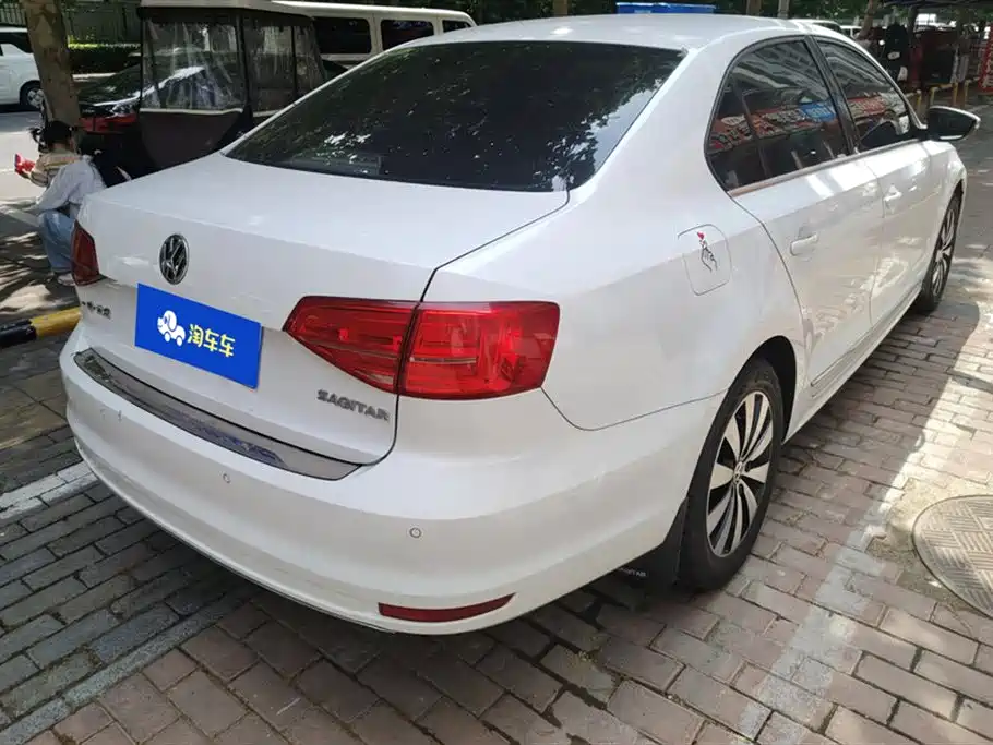 Volkswagen Sagitar 2017
