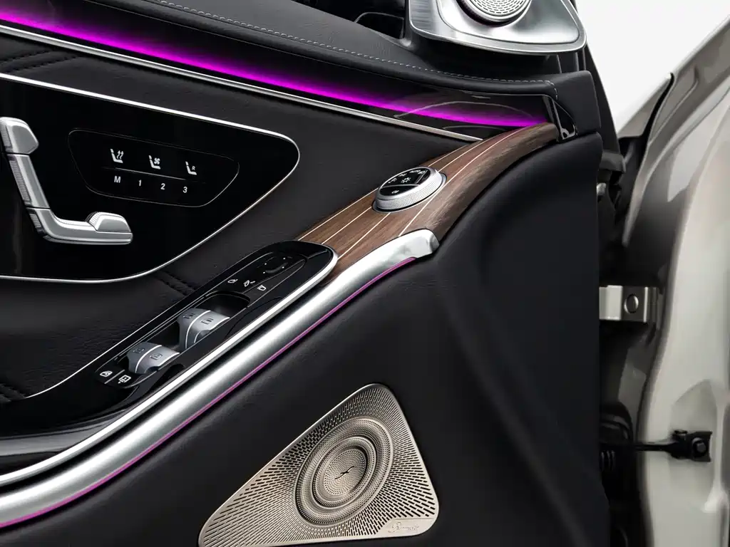 Mercedes-Benz Maybach S-Class 2024