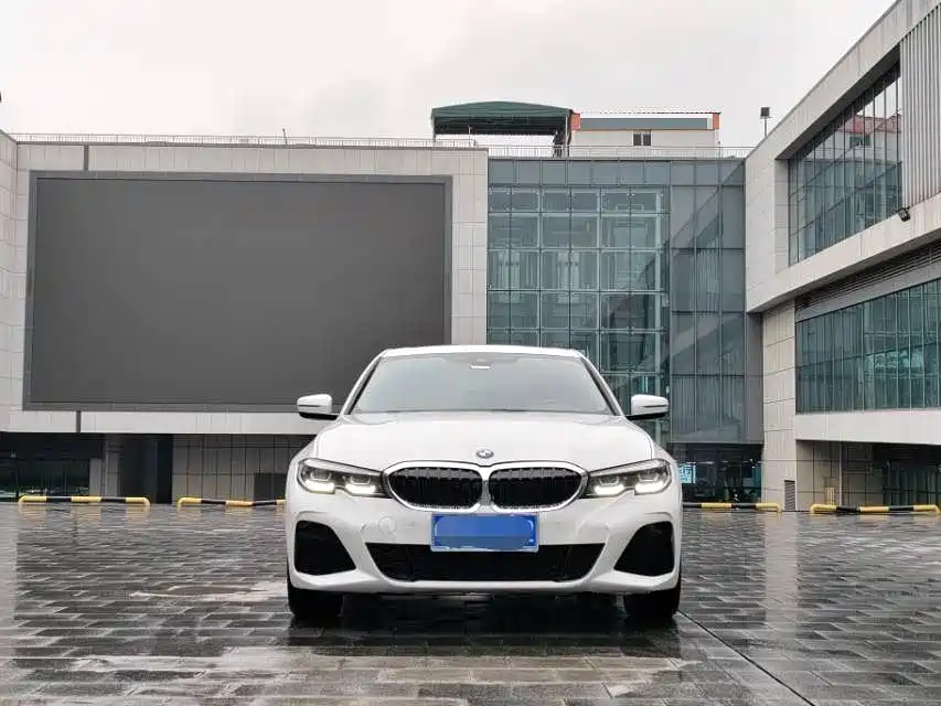 BMW 3 Series 2022