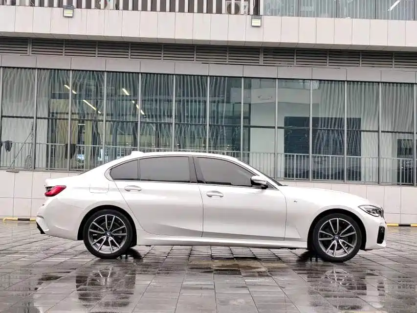 BMW 3 Series 2022 — фото 10