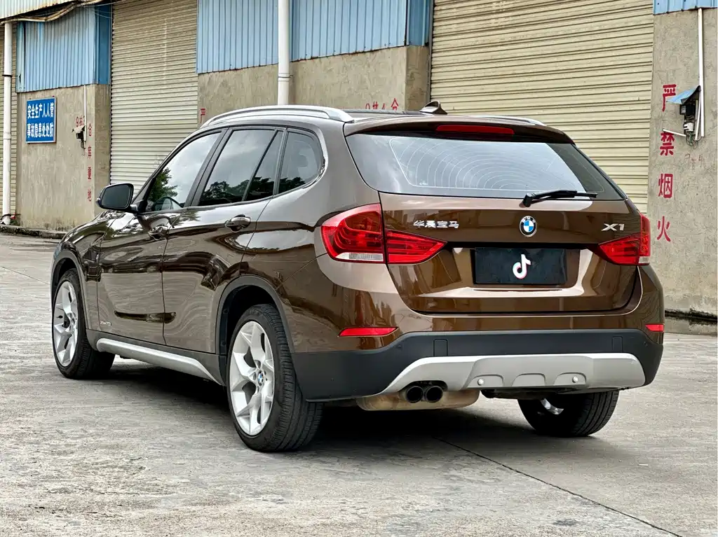 BMW X1 2013 — фото 7