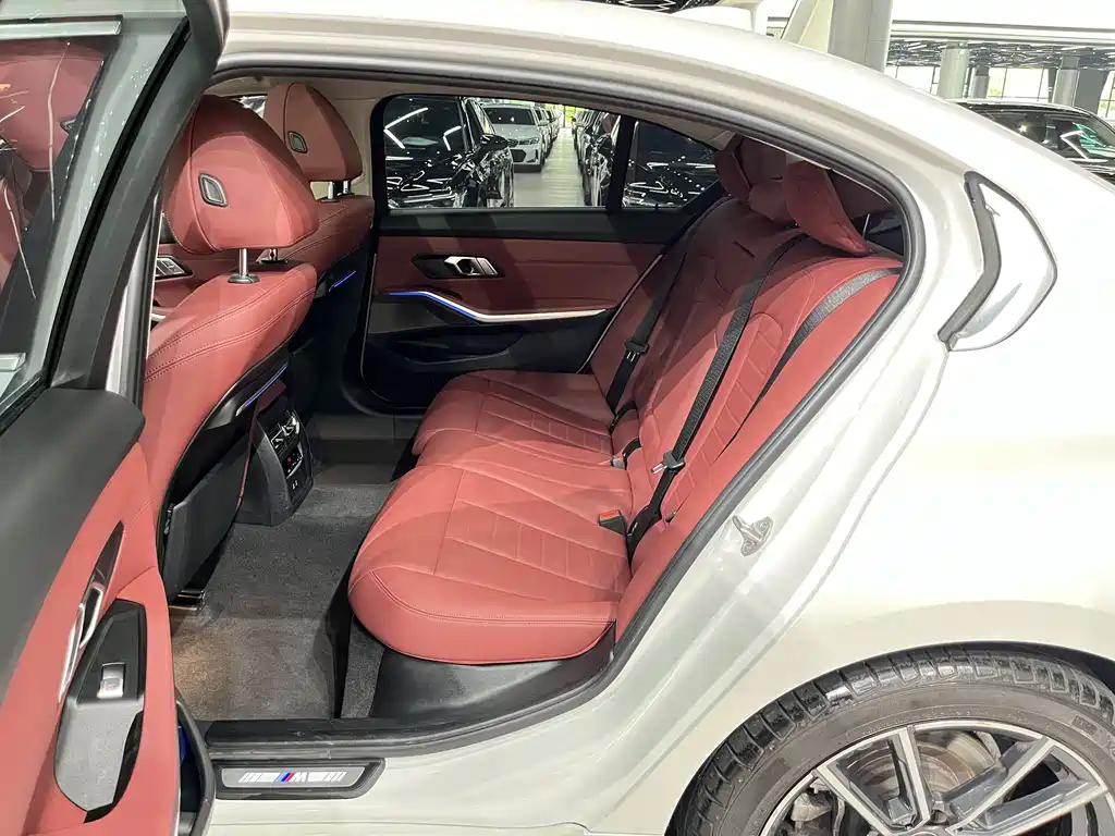 BMW 3 Series 2021