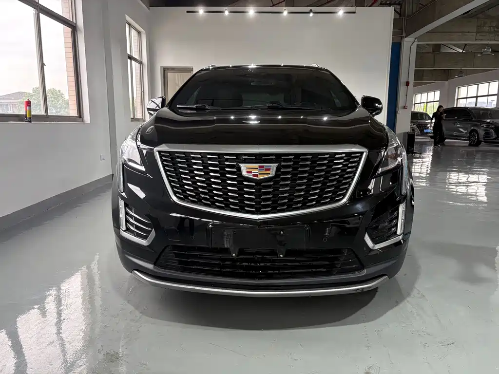 Cadillac XT5 2021 — фото 4