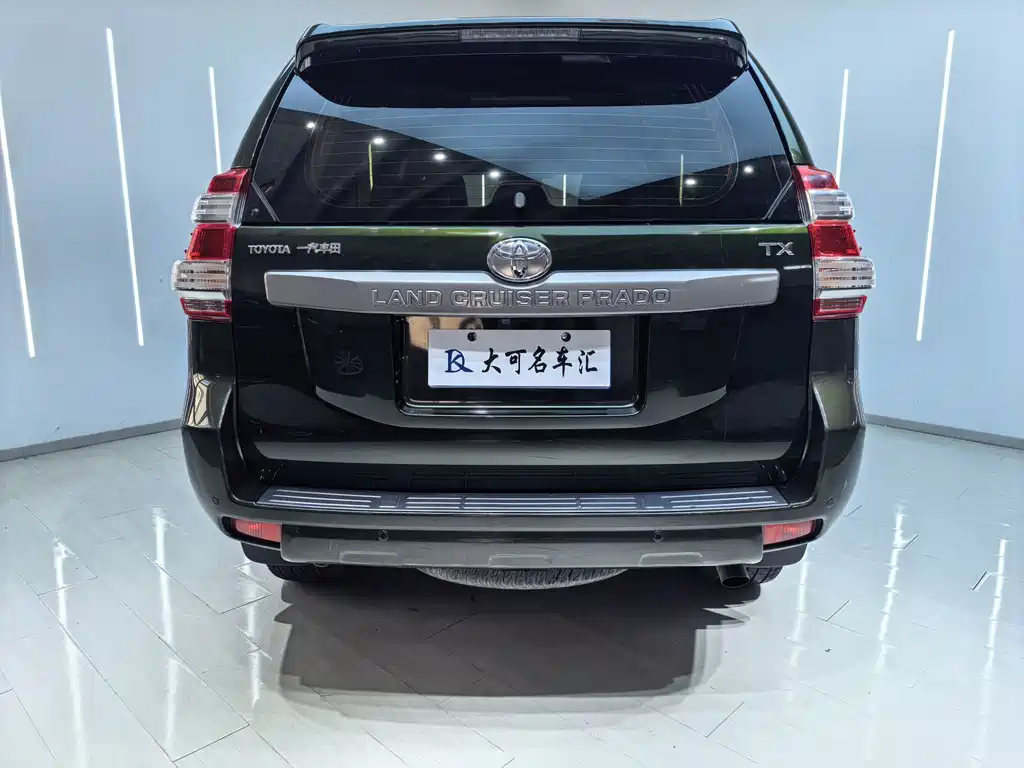 Toyota Prado 2016 — фото 8