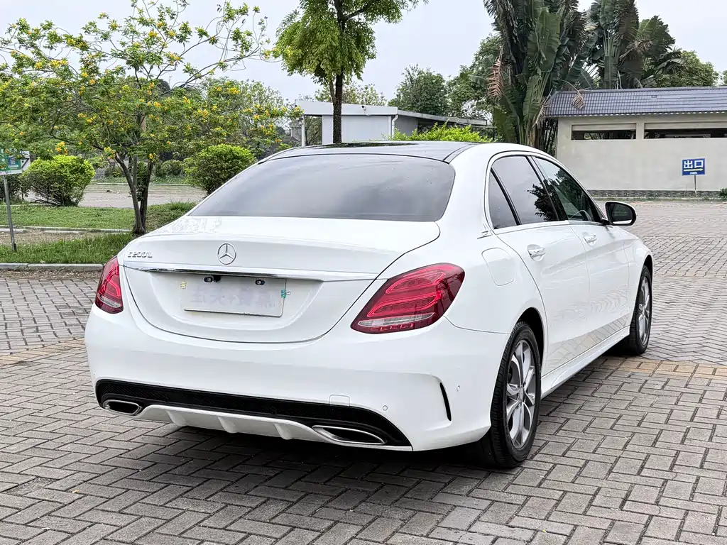 Mercedes-Benz C-Class 2015 — фото 12