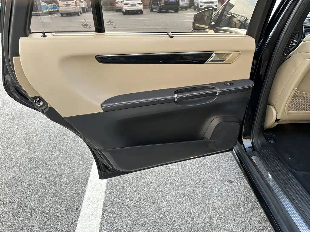 Mercedes-Benz R-Class 2014 — фото 13