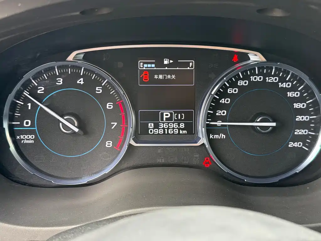 Subaru Forester 2017 — фото 17