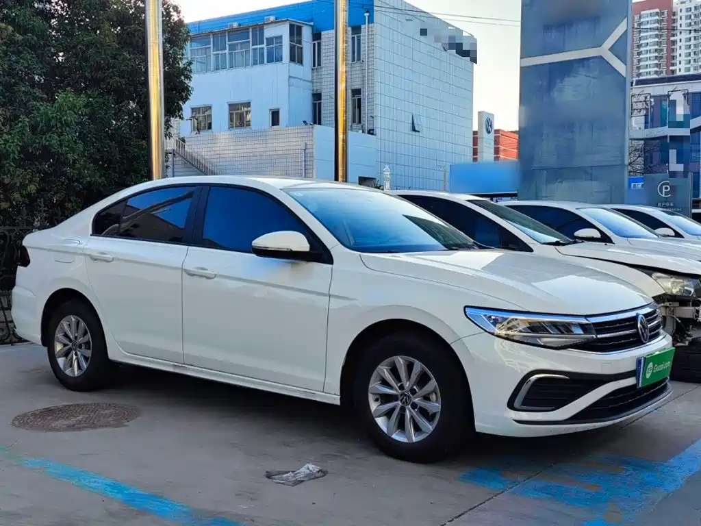 Volkswagen Bora 2024