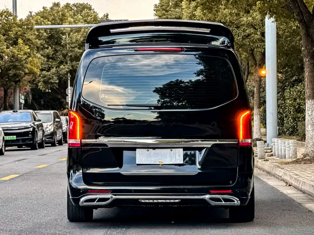 Mercedes-Benz Vito 2023 — фото 31