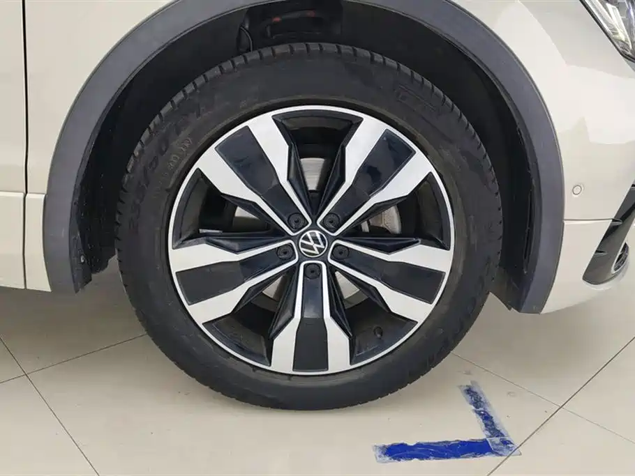 Volkswagen Tiguan L 2021