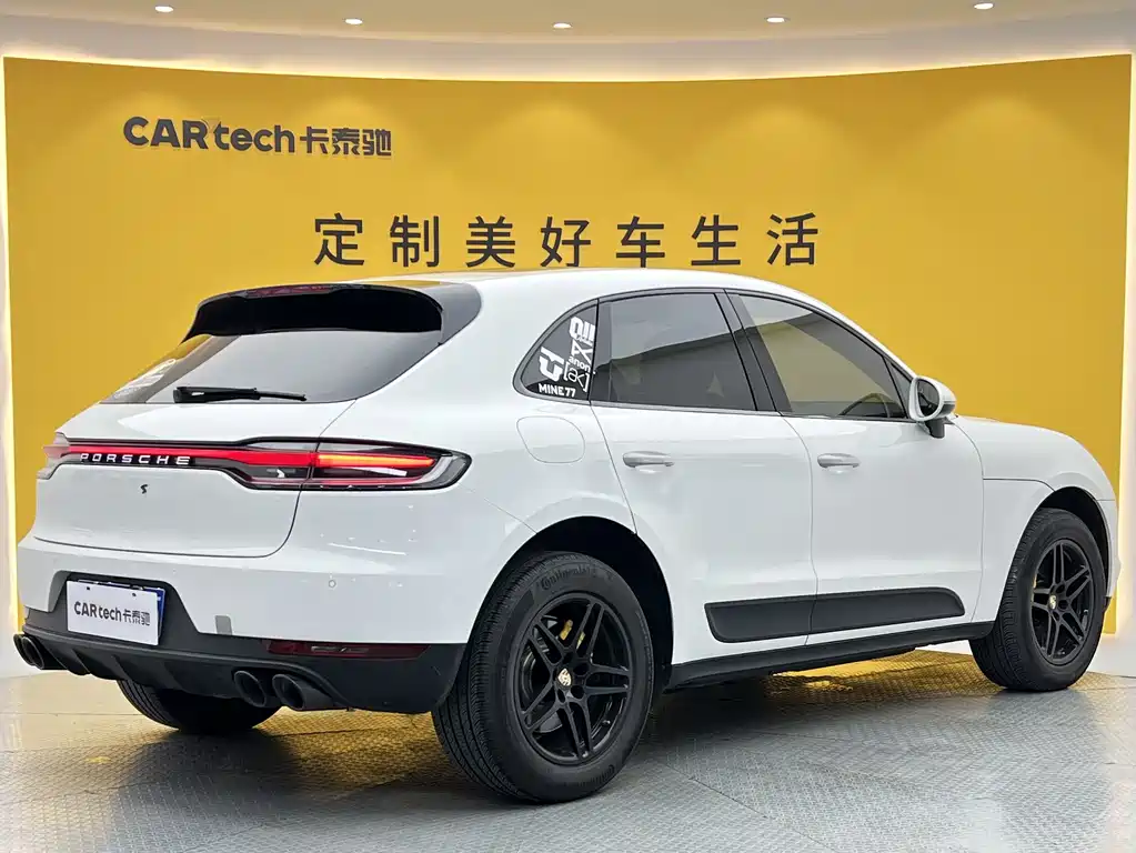 Porsche Macan 2021 — фото 30