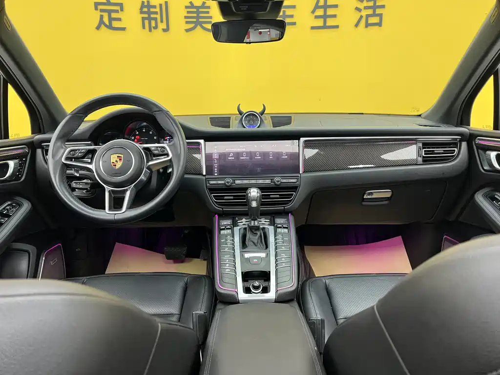 Porsche Macan 2021 — фото 14