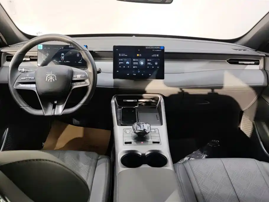 BYD Qin PLUS 2025 — фото 12
