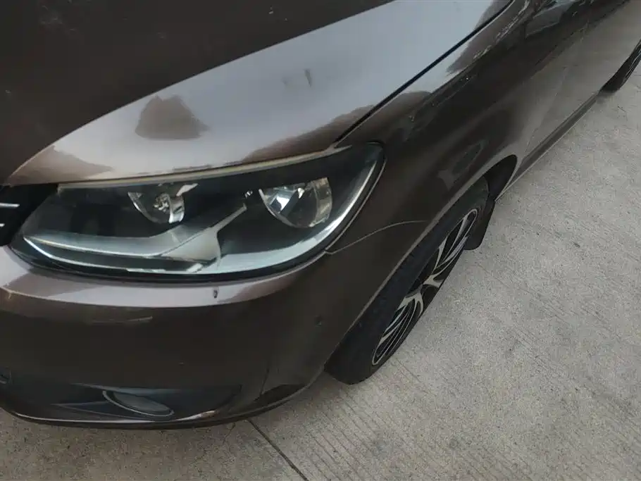 Volkswagen Touran 2012