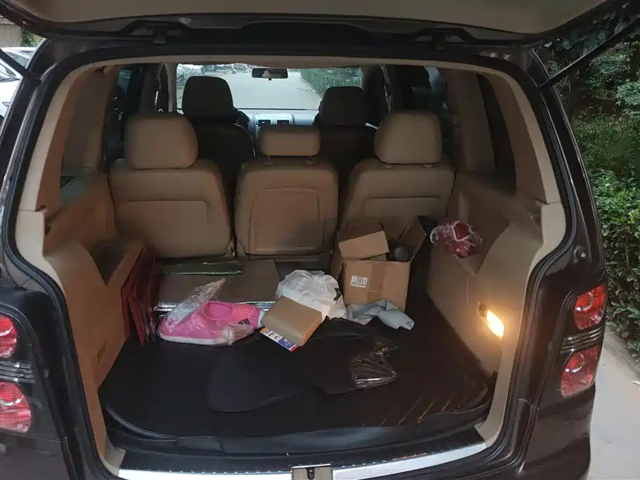 Volkswagen Touran 2012