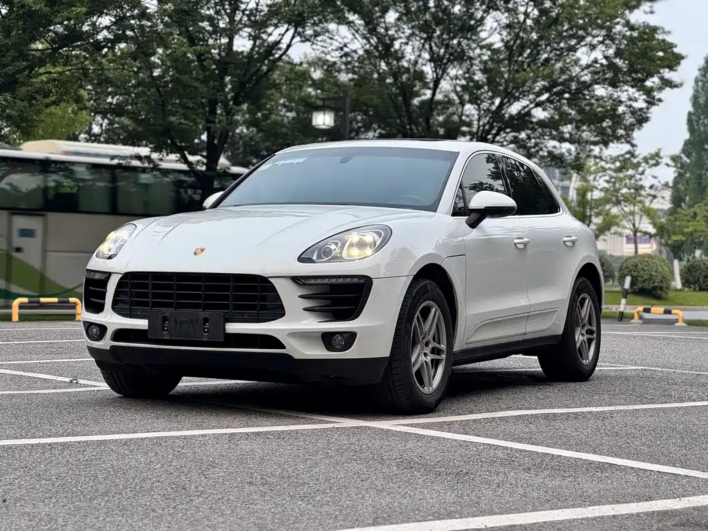 Porsche Macan 2015