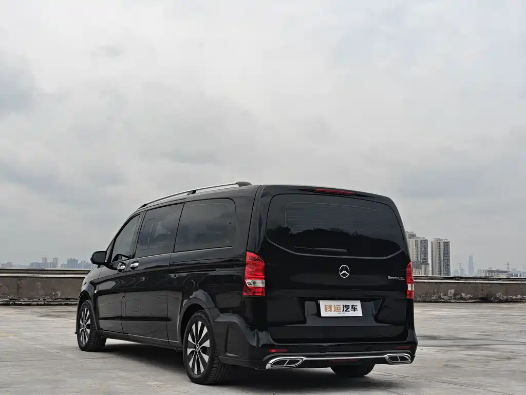 Mercedes-Benz Vito 2022 — фото 8