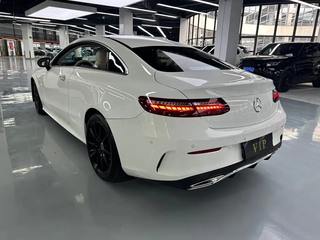 Mercedes-Benz E-Class 2020 — фото 20
