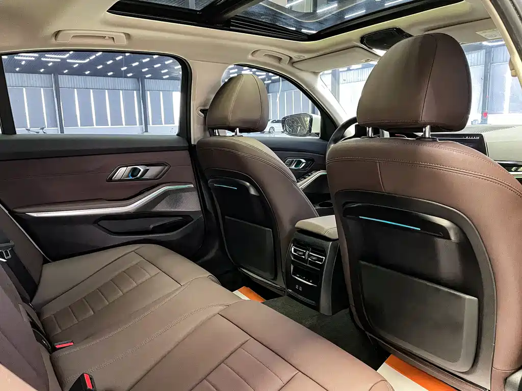 BMW 3 Series 2020 — фото 16